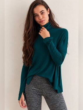 Aerie Ribbed Knit Turtleneck Long Sleeve Sweater In Forest Green- Size M